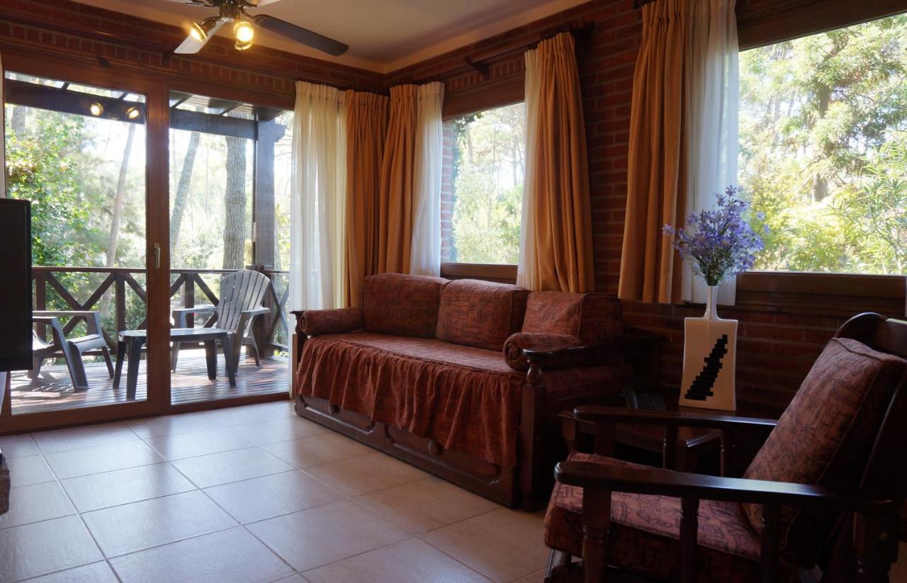 Refugio Del Bosque Villa Carilo Bagian luar foto